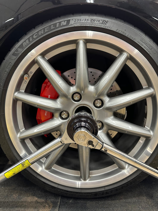 Porsche 997.1 C4S reassembled after RWD conversion